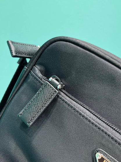 PD RE-NYLON SHOULDER BAG