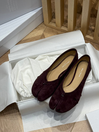MAISON M TABI BALLET FLATS