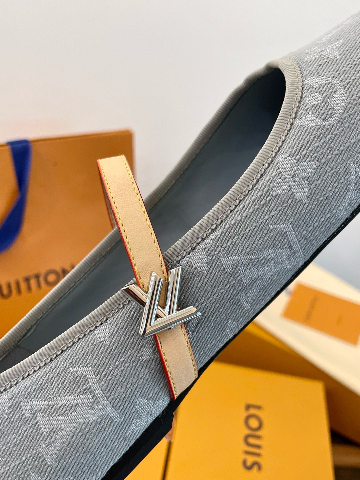 LOU ROMY BALLET FLATS
