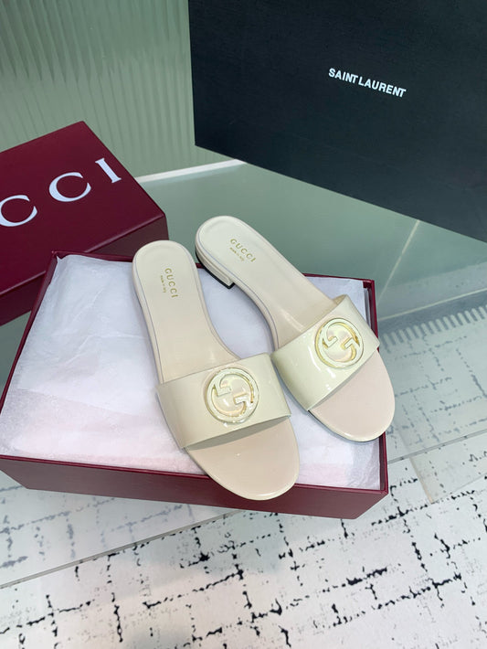 GG SANDALS