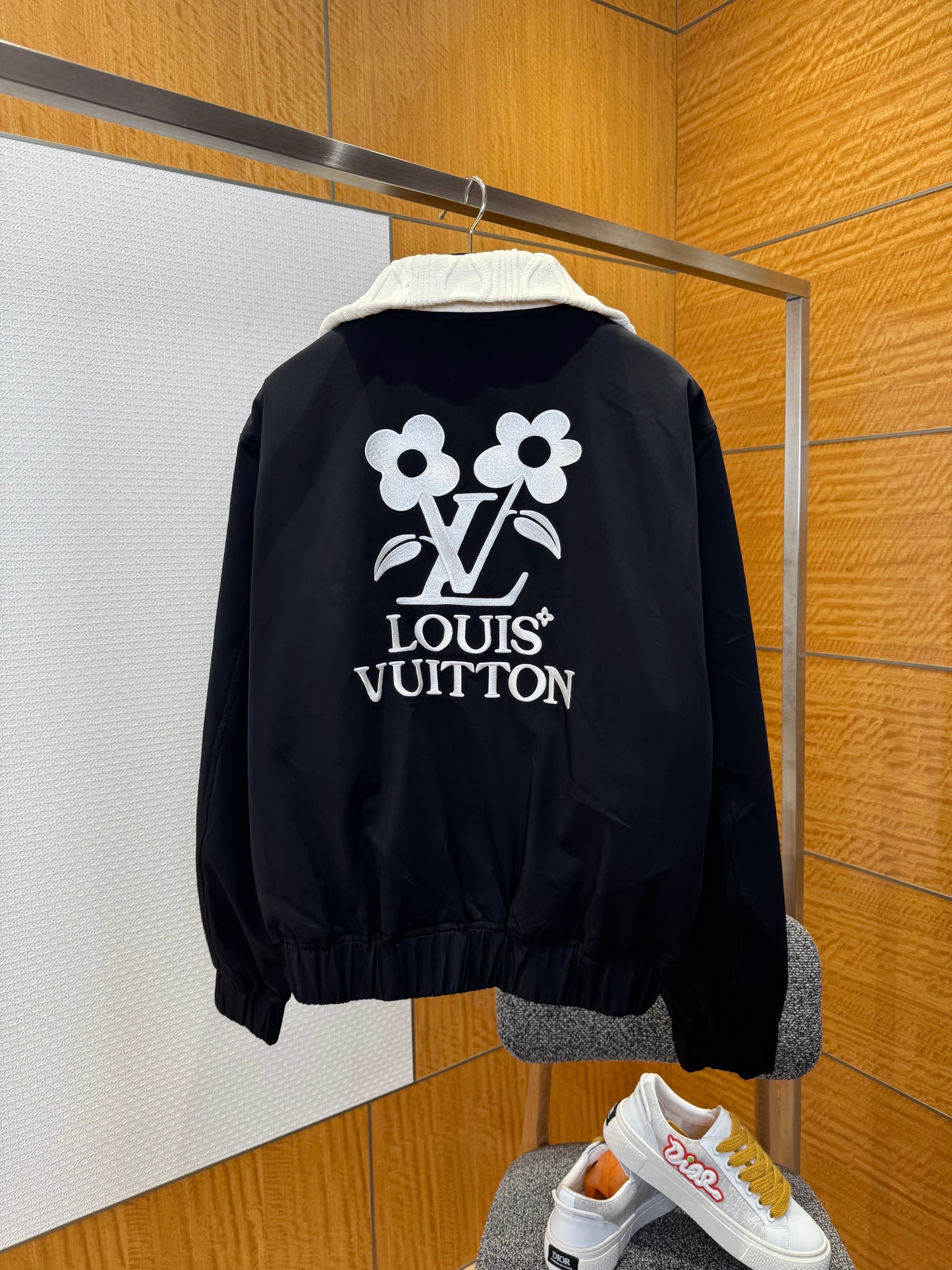 LOU JACKET