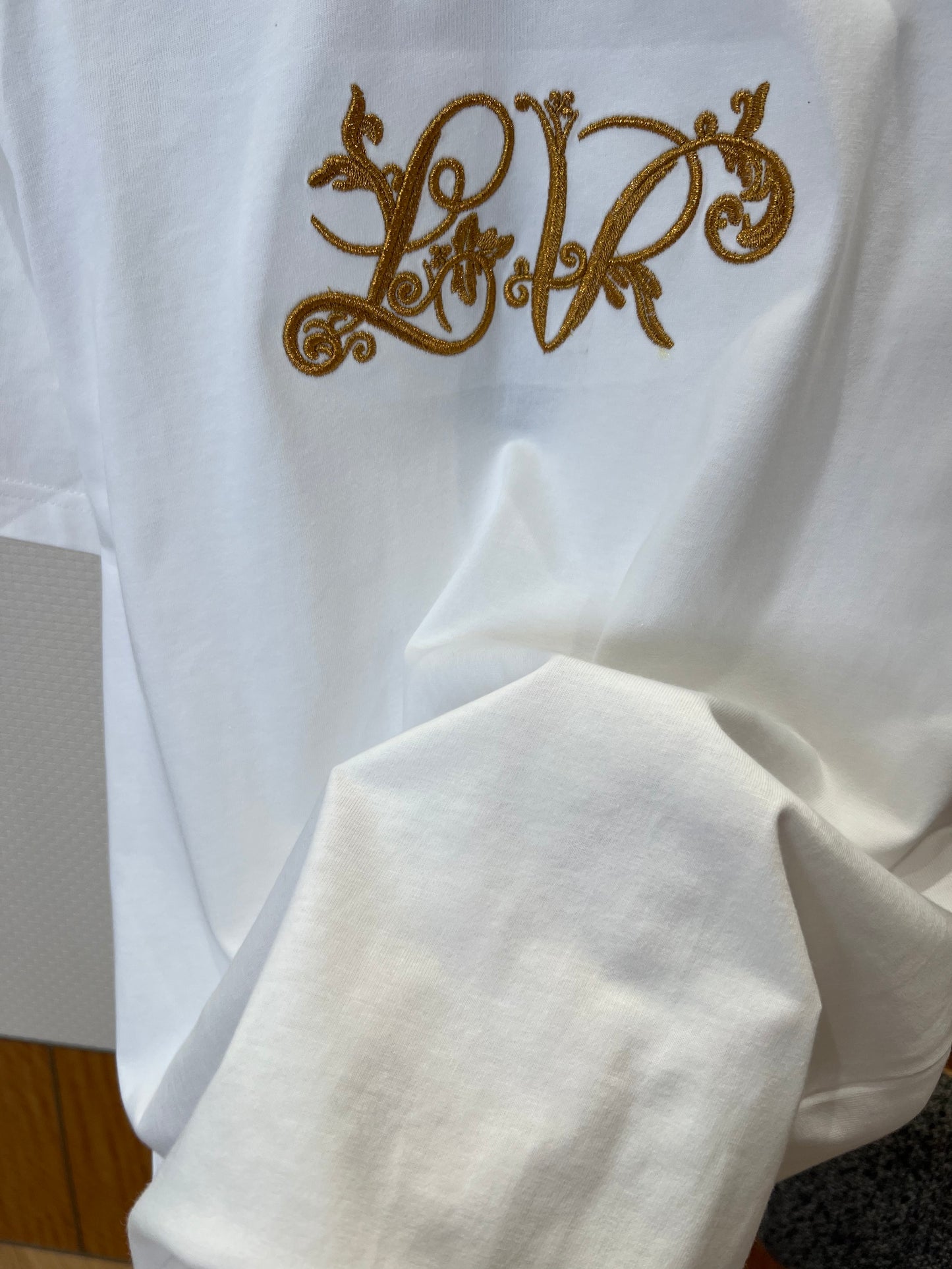 LOU T-SHIRT