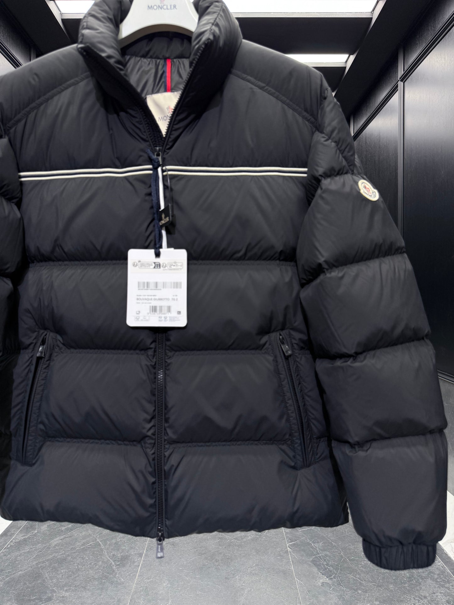 MONC BOUVAQUE JACKET