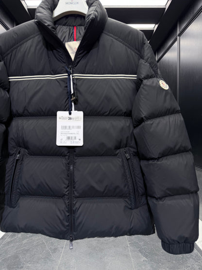 MONC BOUVAQUE JACKET