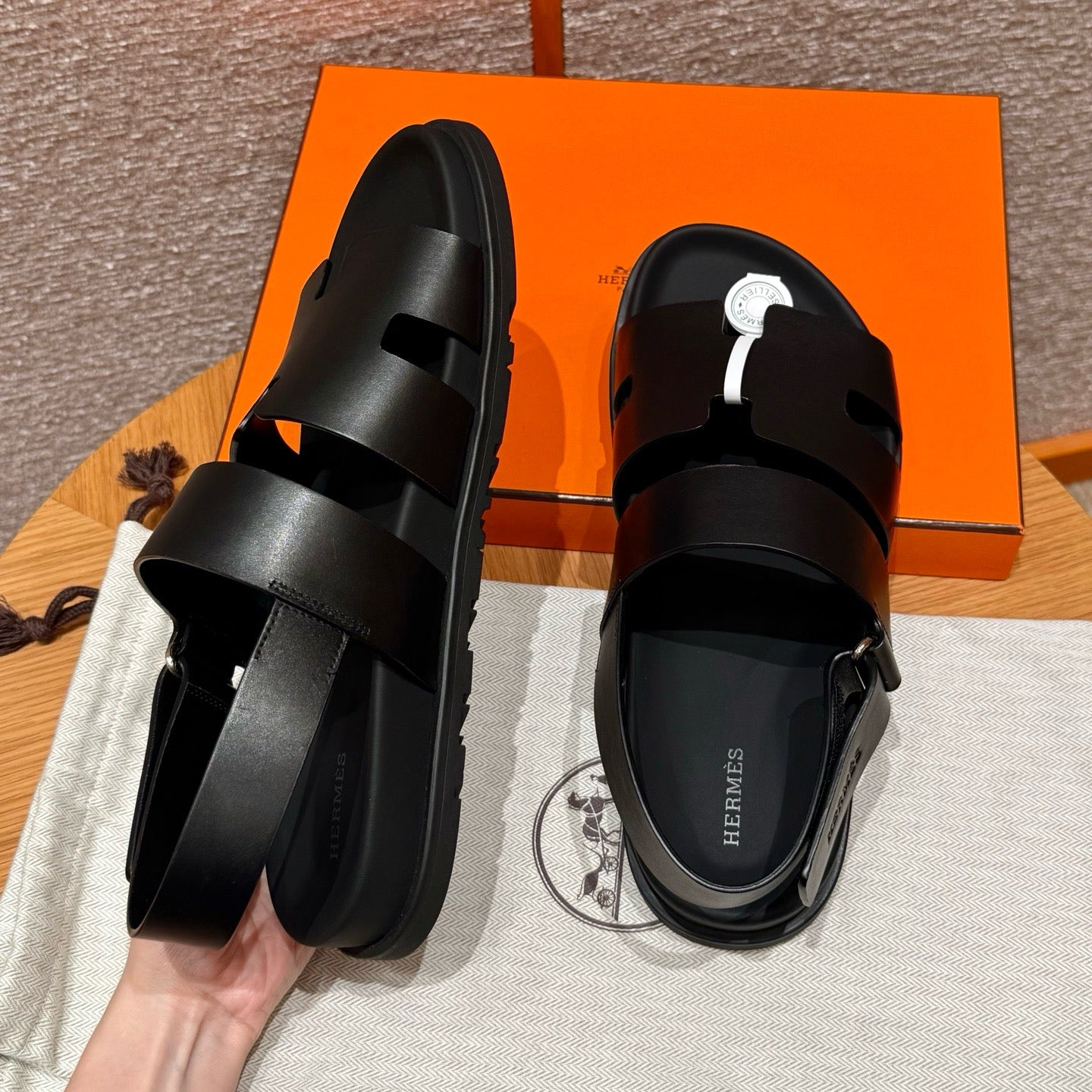 HERM GENIUS SANDALS