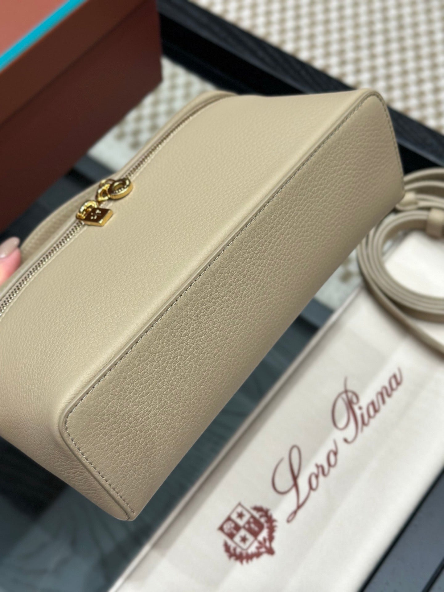 LORO P EXTRA POCKET L19 BAG