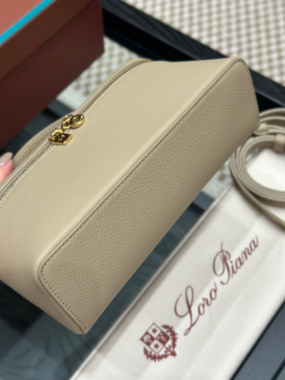 LORO P EXTRA POCKET L19 BAG