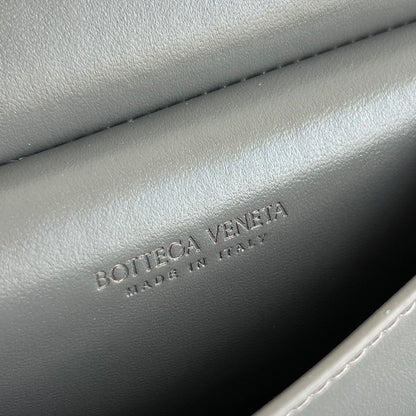 BOTT V SOLSTICE CARD CASE