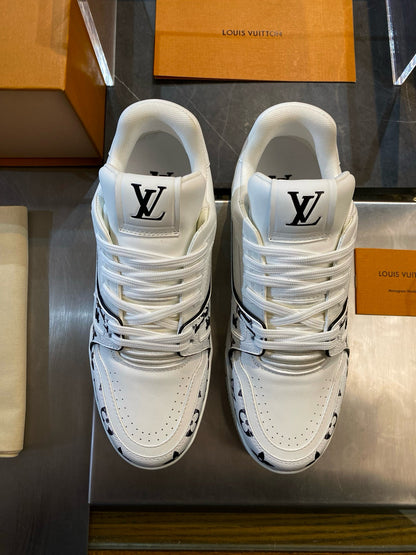 LOU TRAINERS