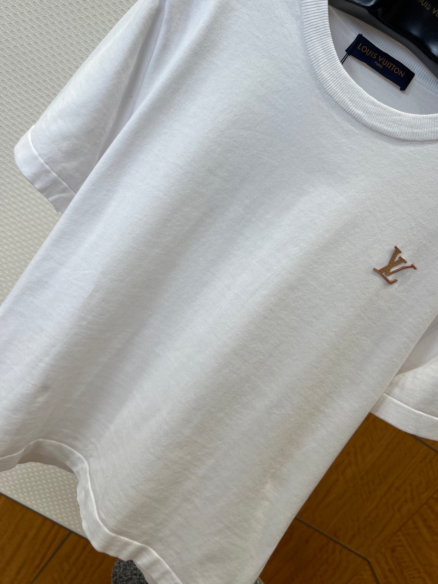 LOU T-SHIRT
