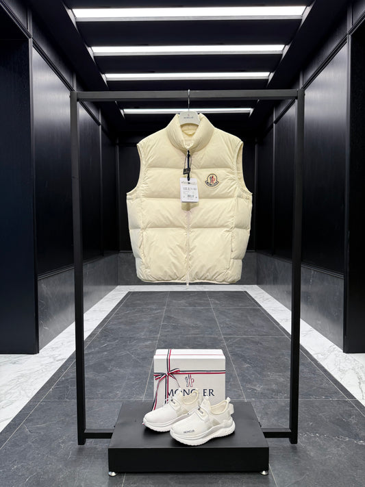 MONC ALMAZ VEST