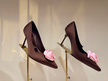 ROGER V HEELS