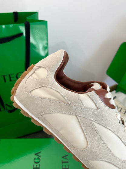 BOTT V ORBIT SNEAKER
