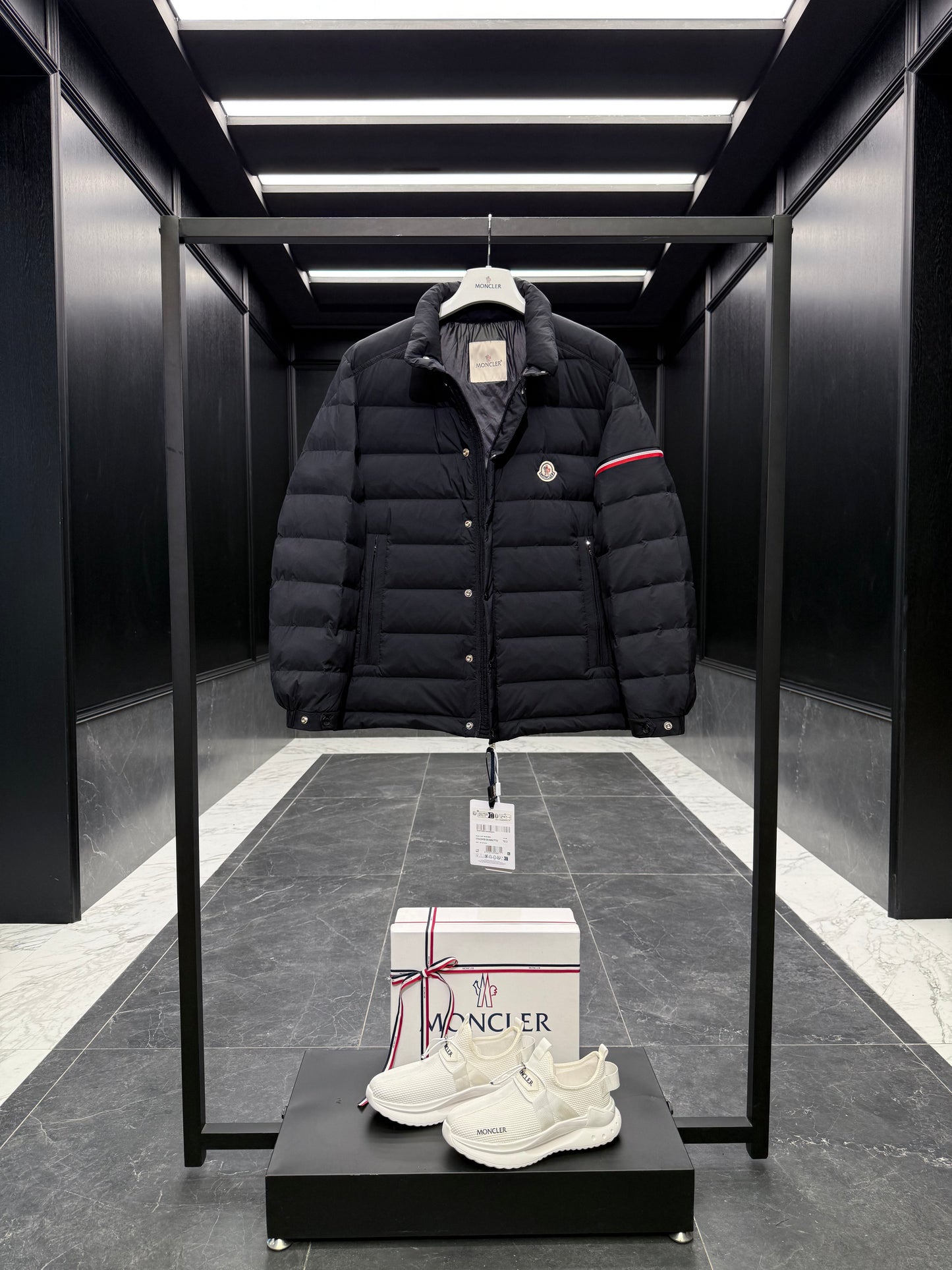 MONC COLOMB JACKET