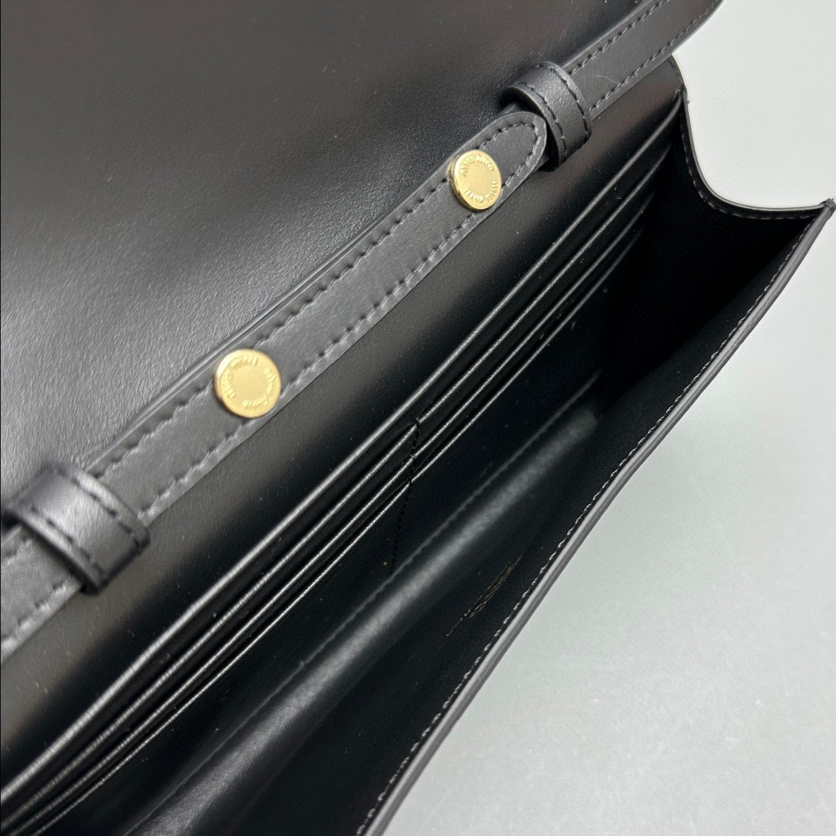 MIU M SHOULDER STRAP WALLET