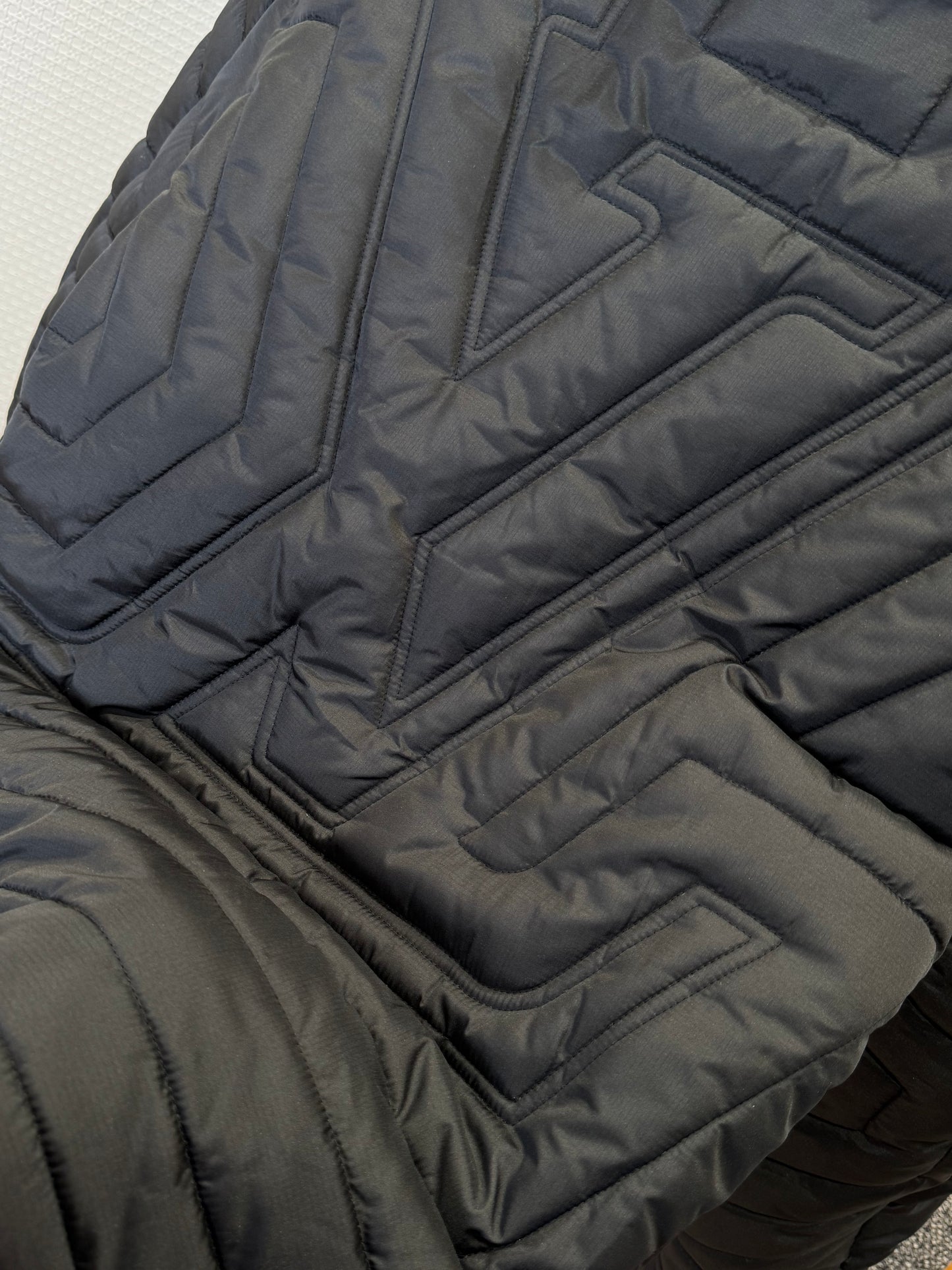 LOU JACKET