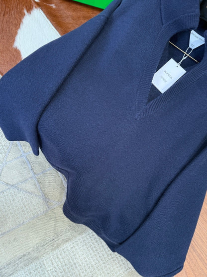 BOTT V JUMPER