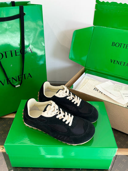 BOTT V ORBIT SNEAKER