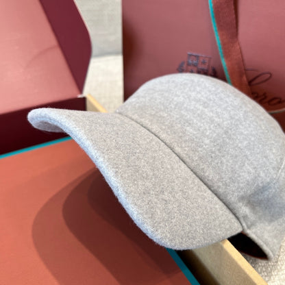 LORO P CASHMERE CAP