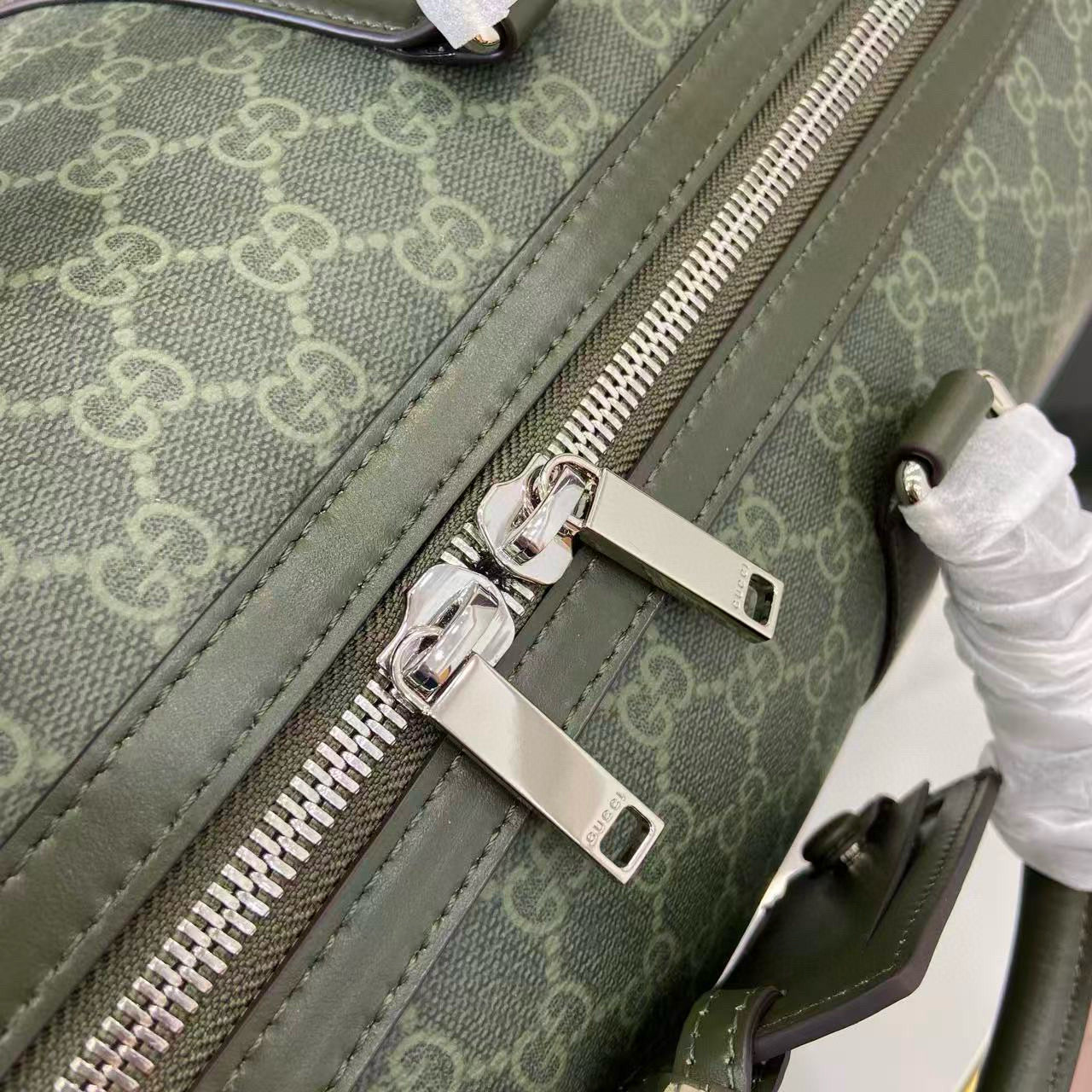 GG MONOGRAM MEDIUM DUFFLE BAG