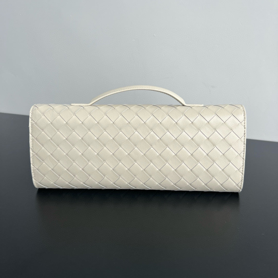 BV ANDIAMO CLUTCH