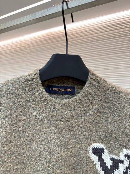 LOU JUMPER