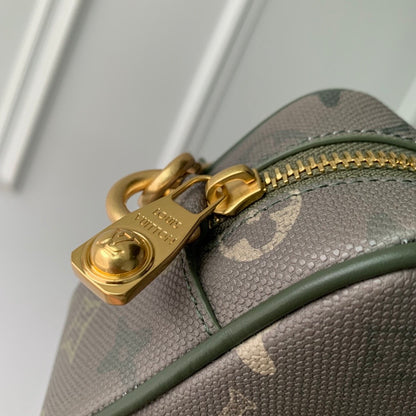 LOU TROCADERO WEARABLE WALLET
