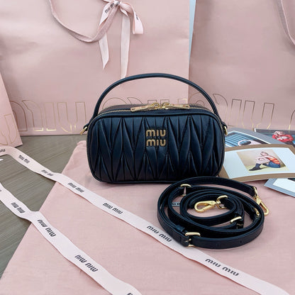 MIU M MATELASSE SHOULDER BAG