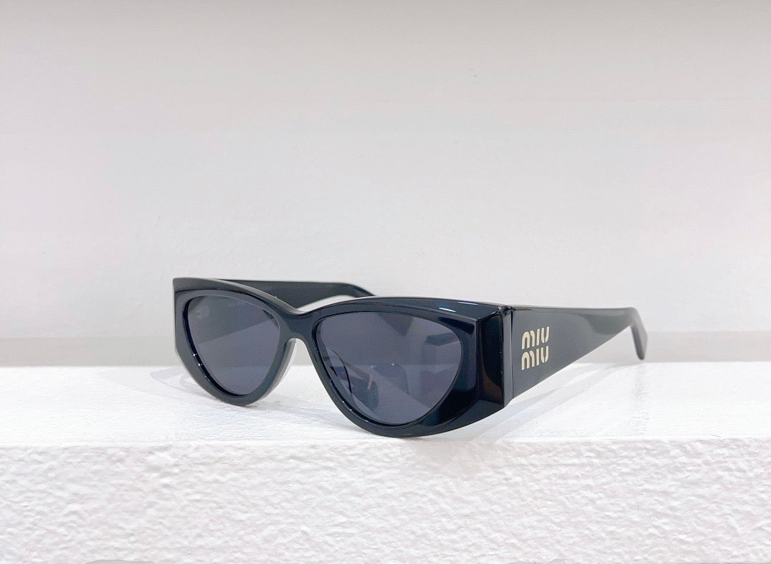 MIU M SUNGLASSES