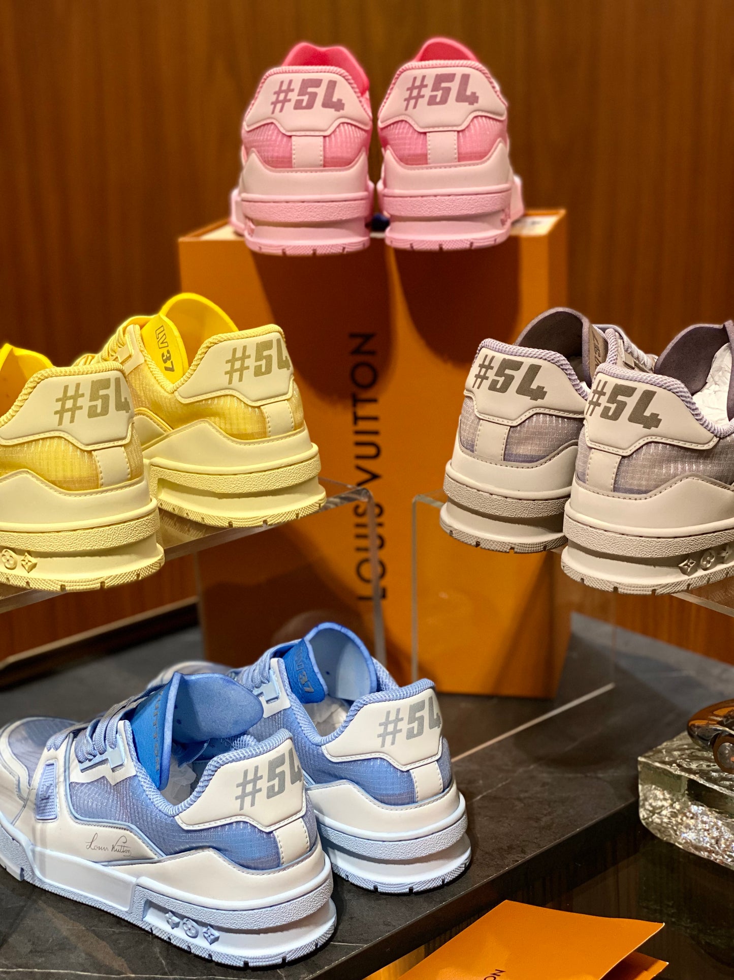 LOU SNEAKERS
