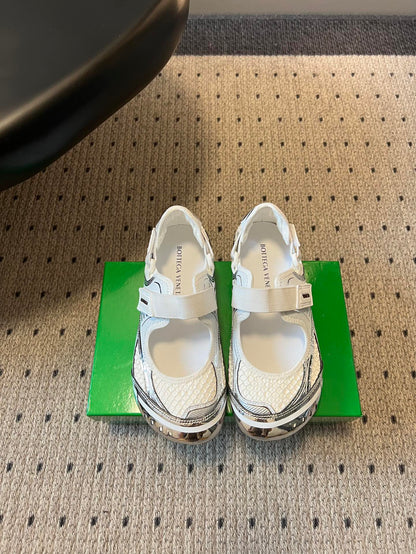 BOTT V ORBIT SNEAKER