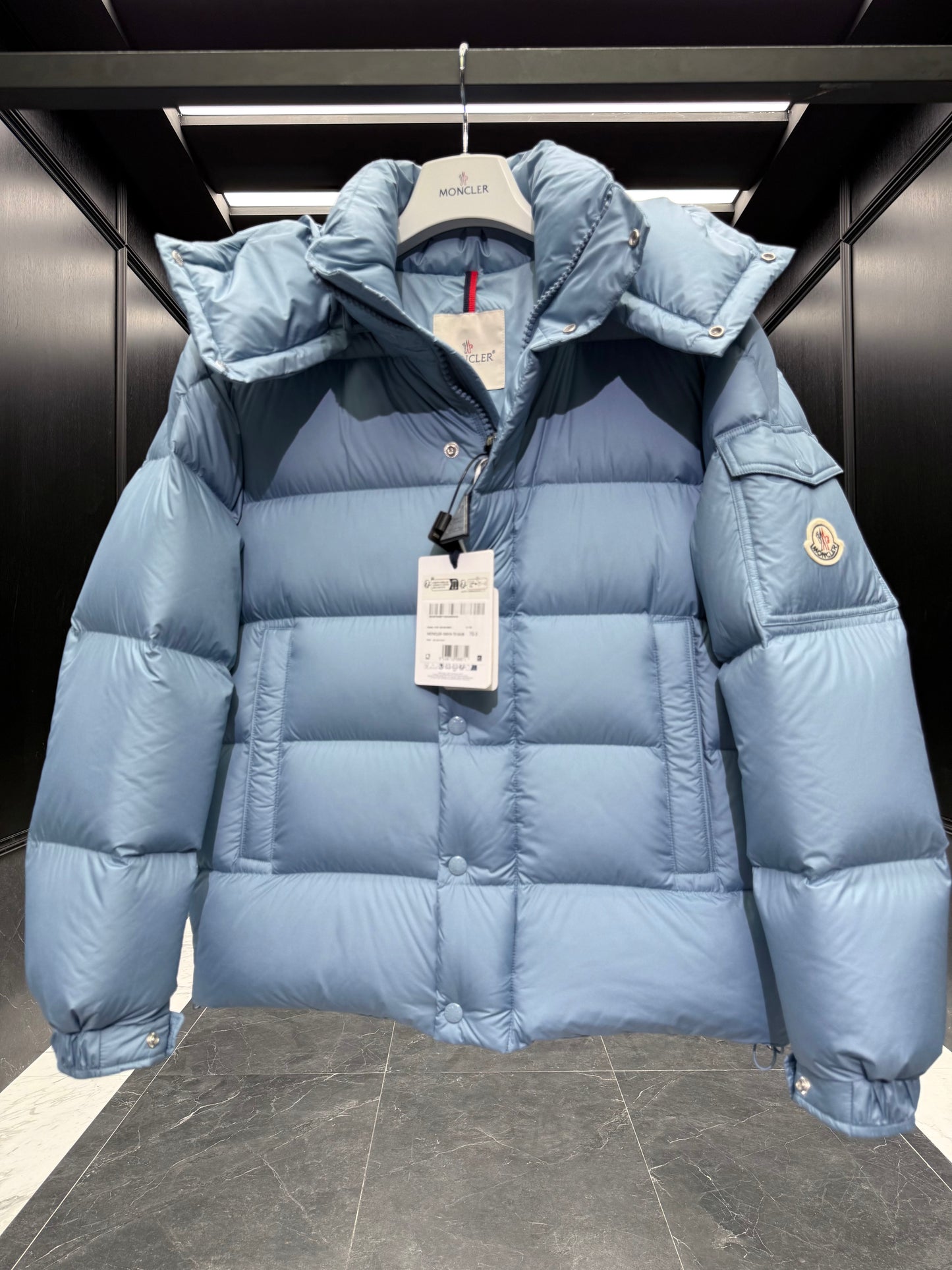MONC MAYA 70 JACKET