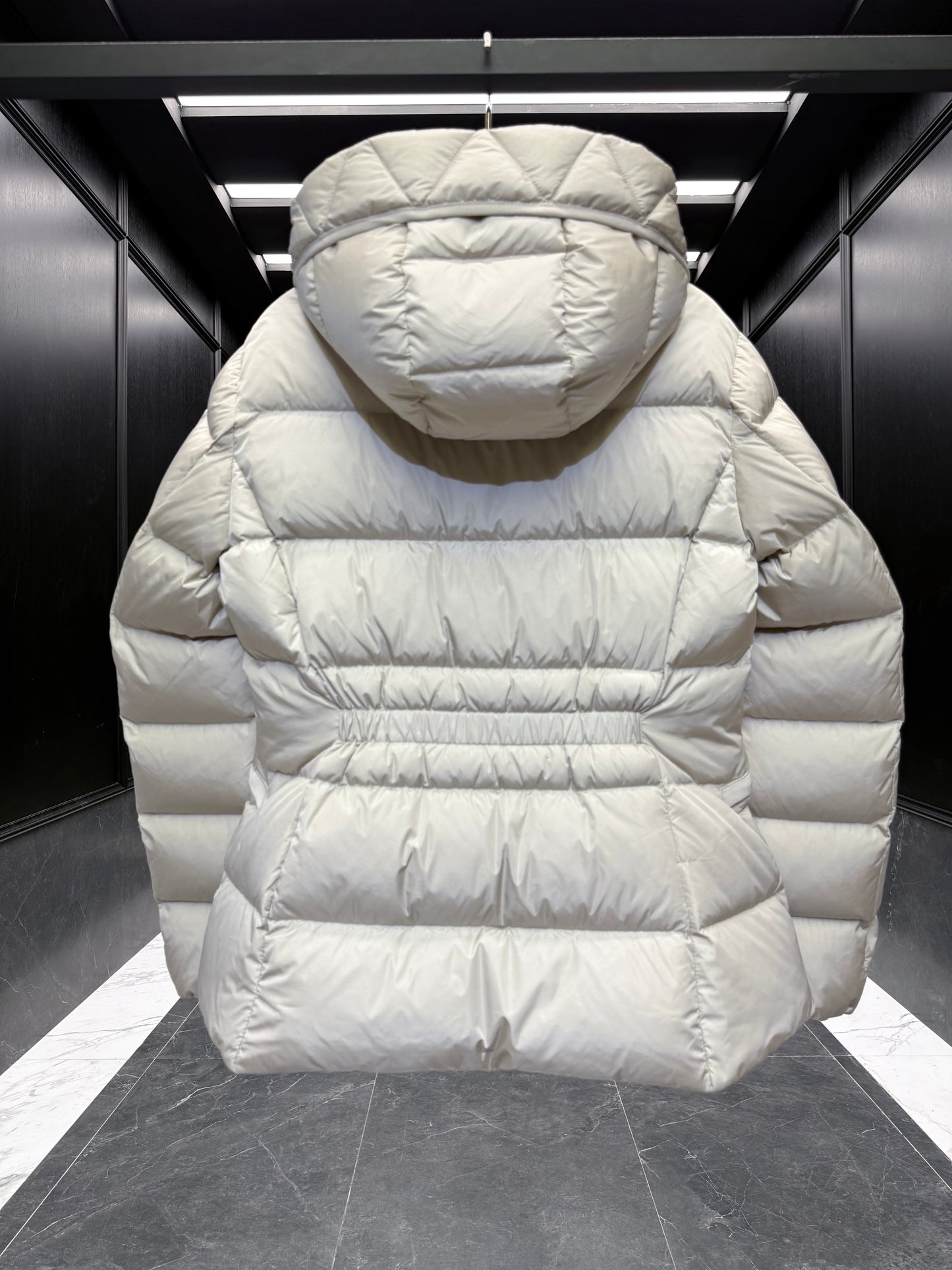 MONC AVOCE JACKET