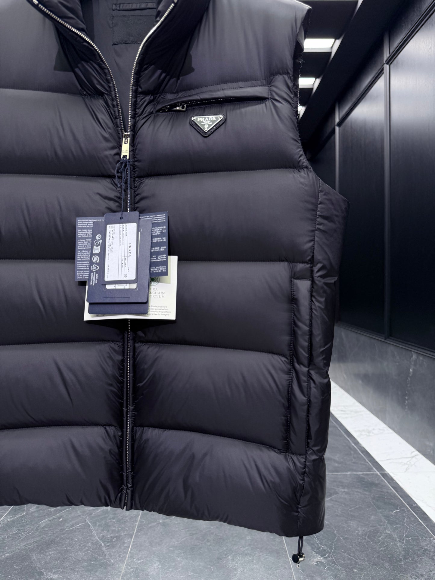 PD VEST