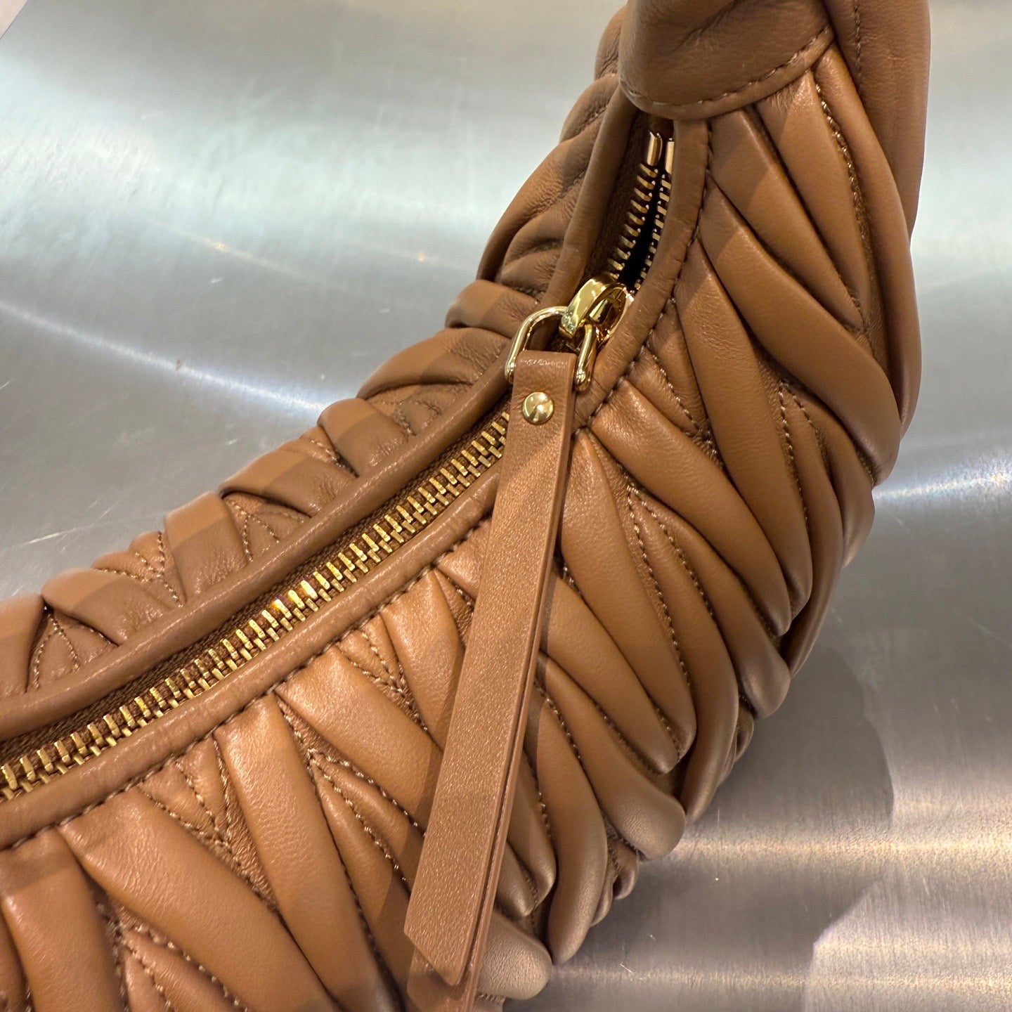MIU M WANDER BAG