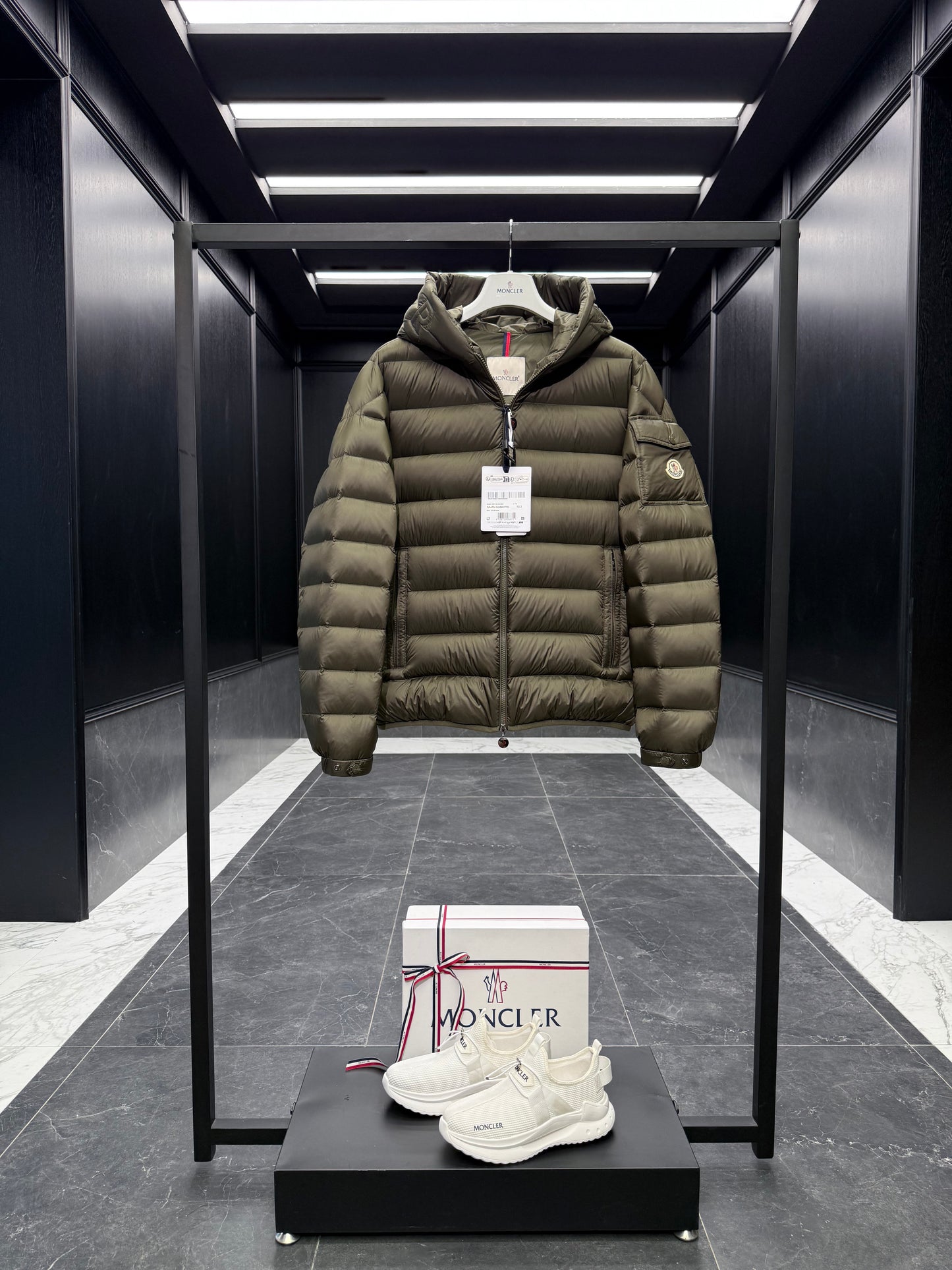 MONC NAJAN JACKET