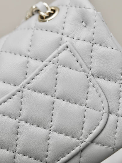 CC 25A MINI CLASSIC FLAP BAG