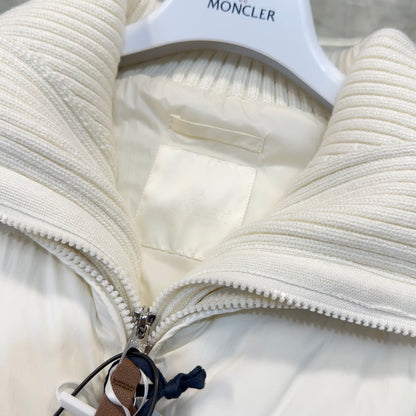 MONC JADEITE JACKET