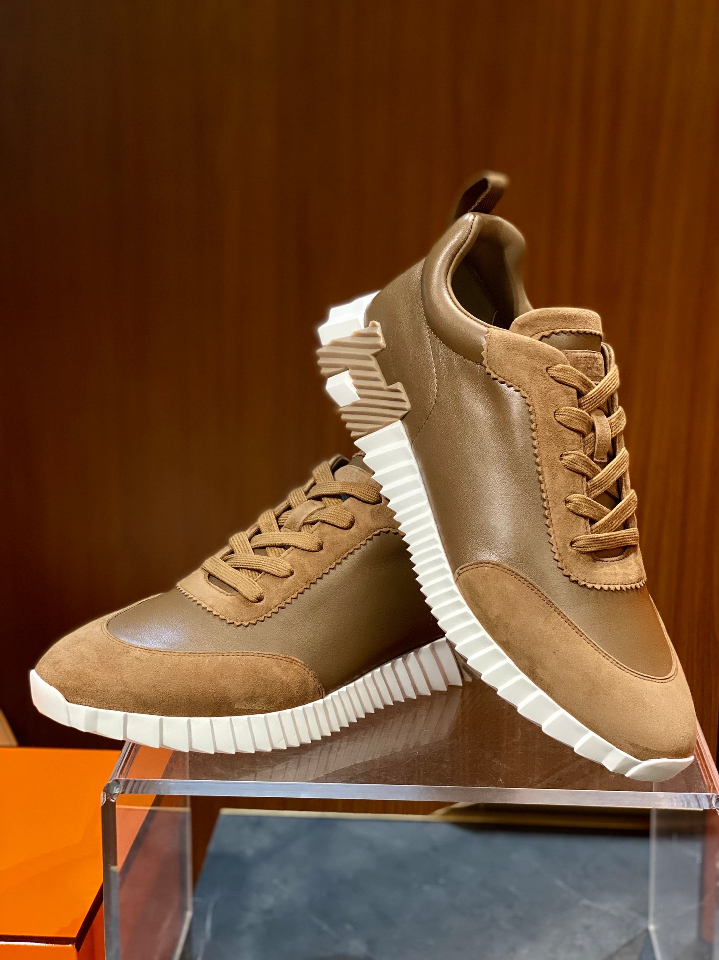 HERM BOUNCING SNEAKERS