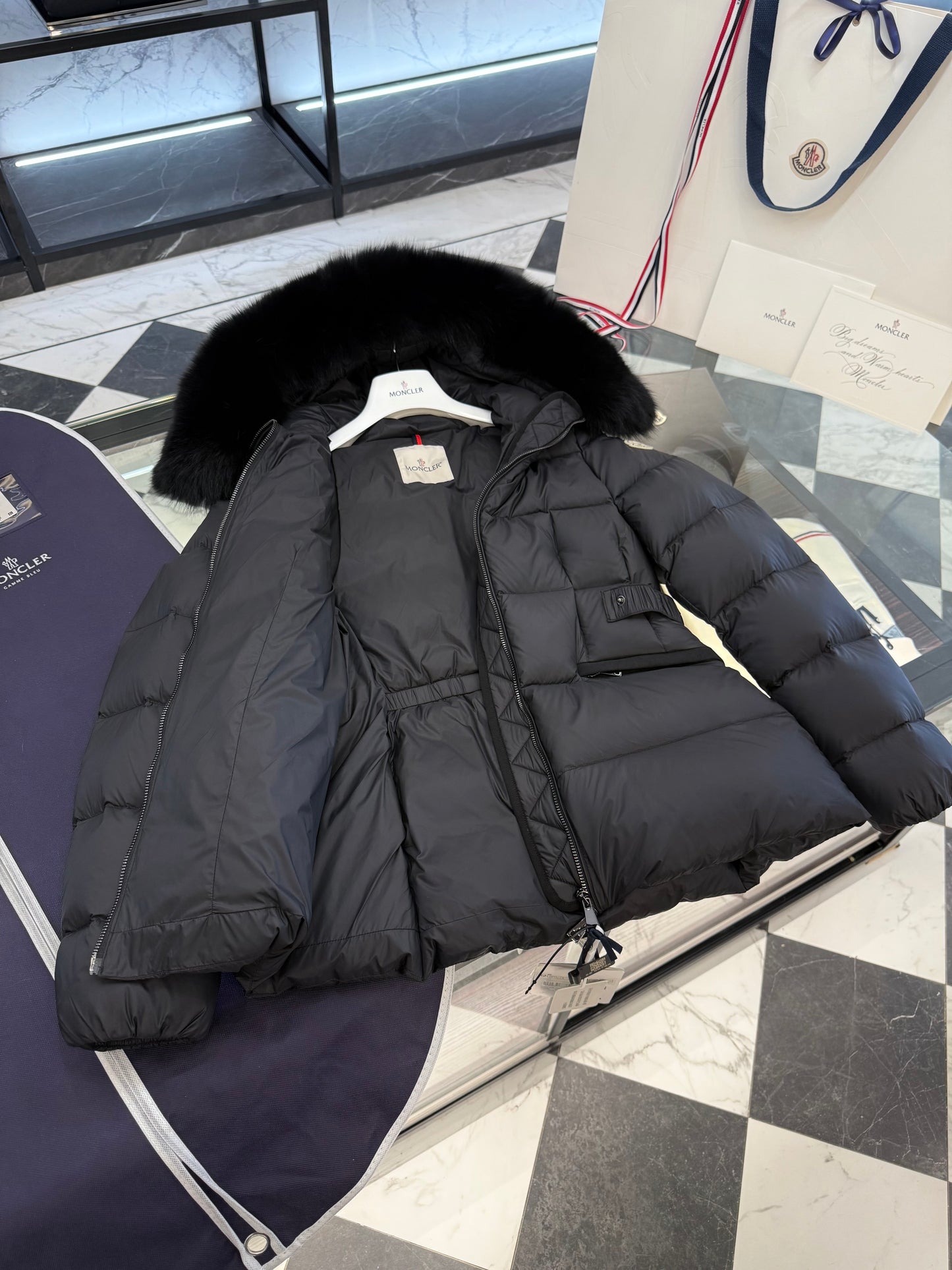 MONC BOED JACKET