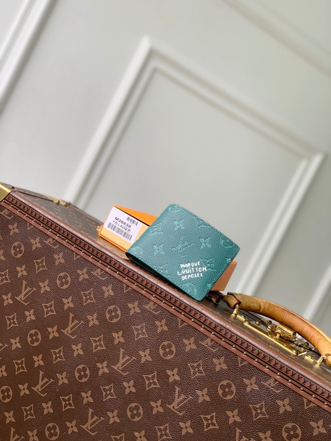 LOU SLENDER WALLET