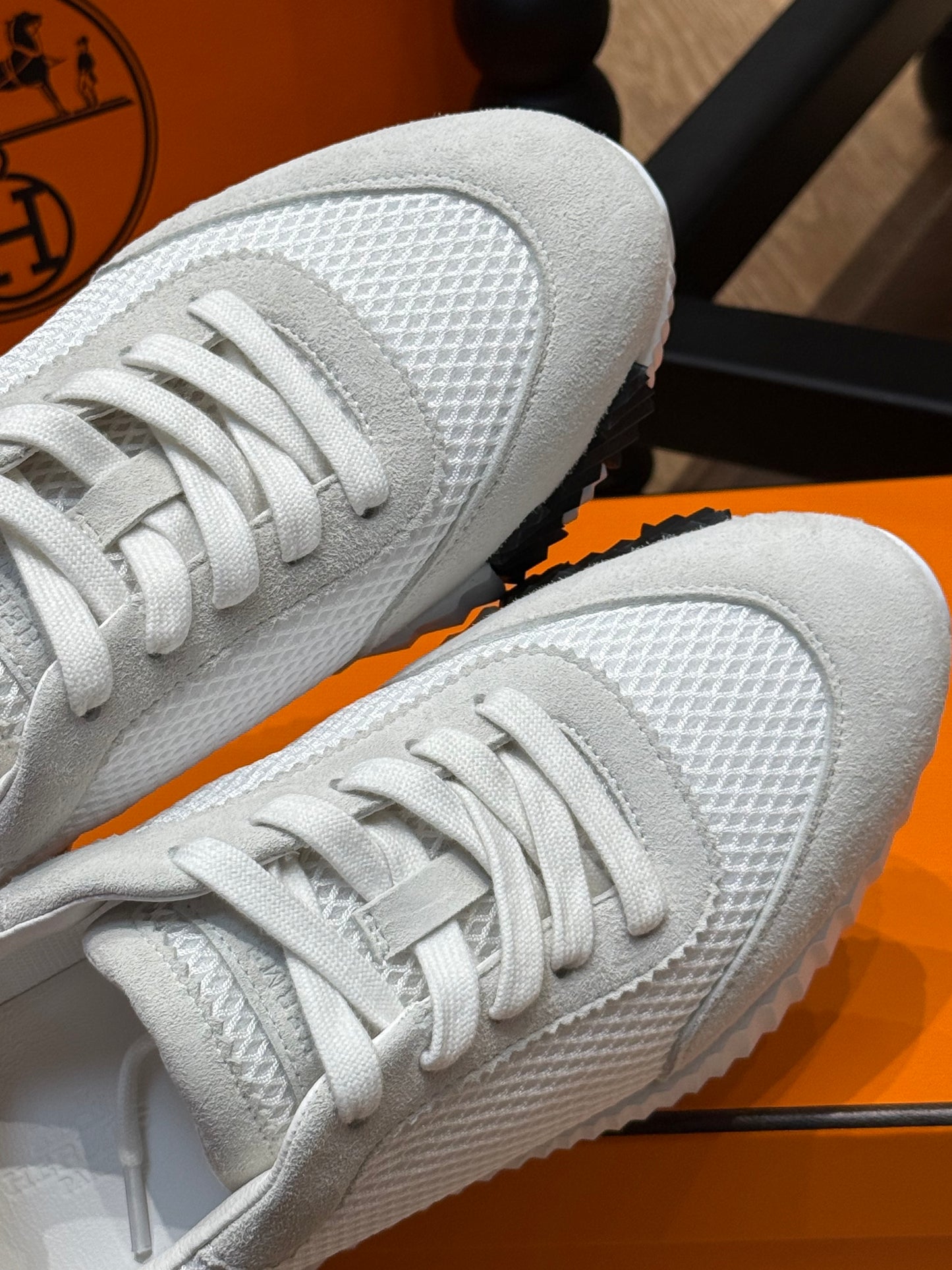 HERM BOUNCING SNEAKER