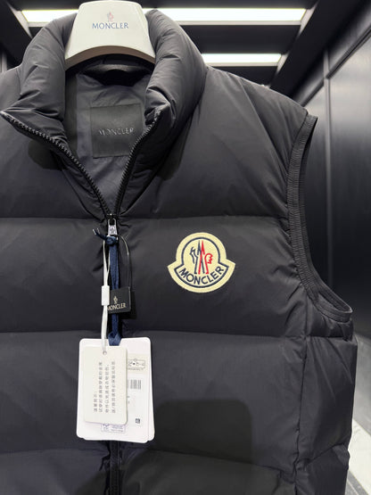 MONC ALMAZ VEST