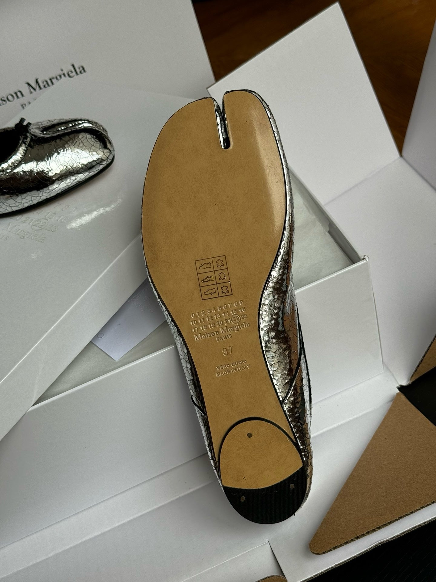 MAISON M TABI BALLET FLATS