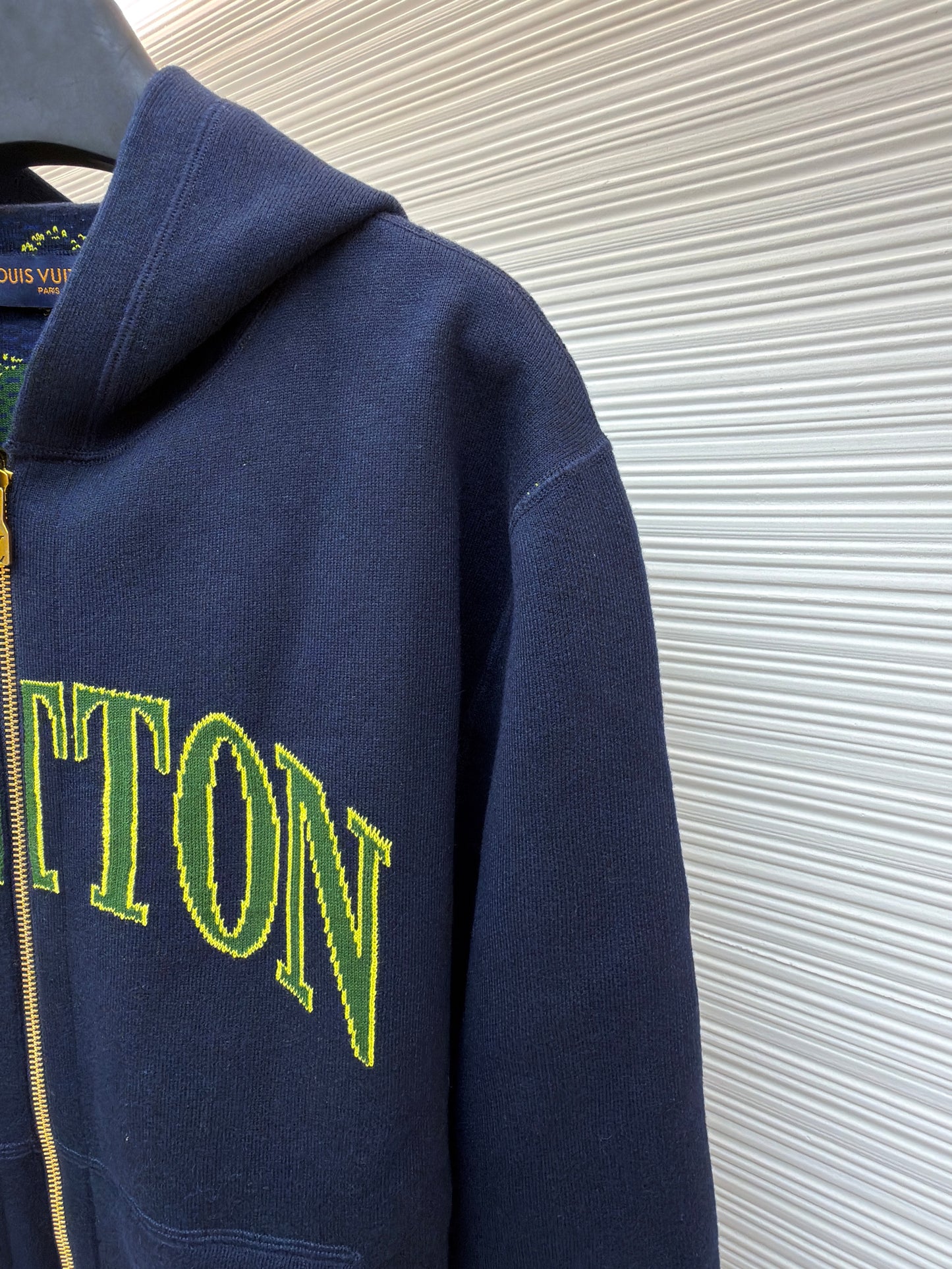 LOU ZIP HOODIE