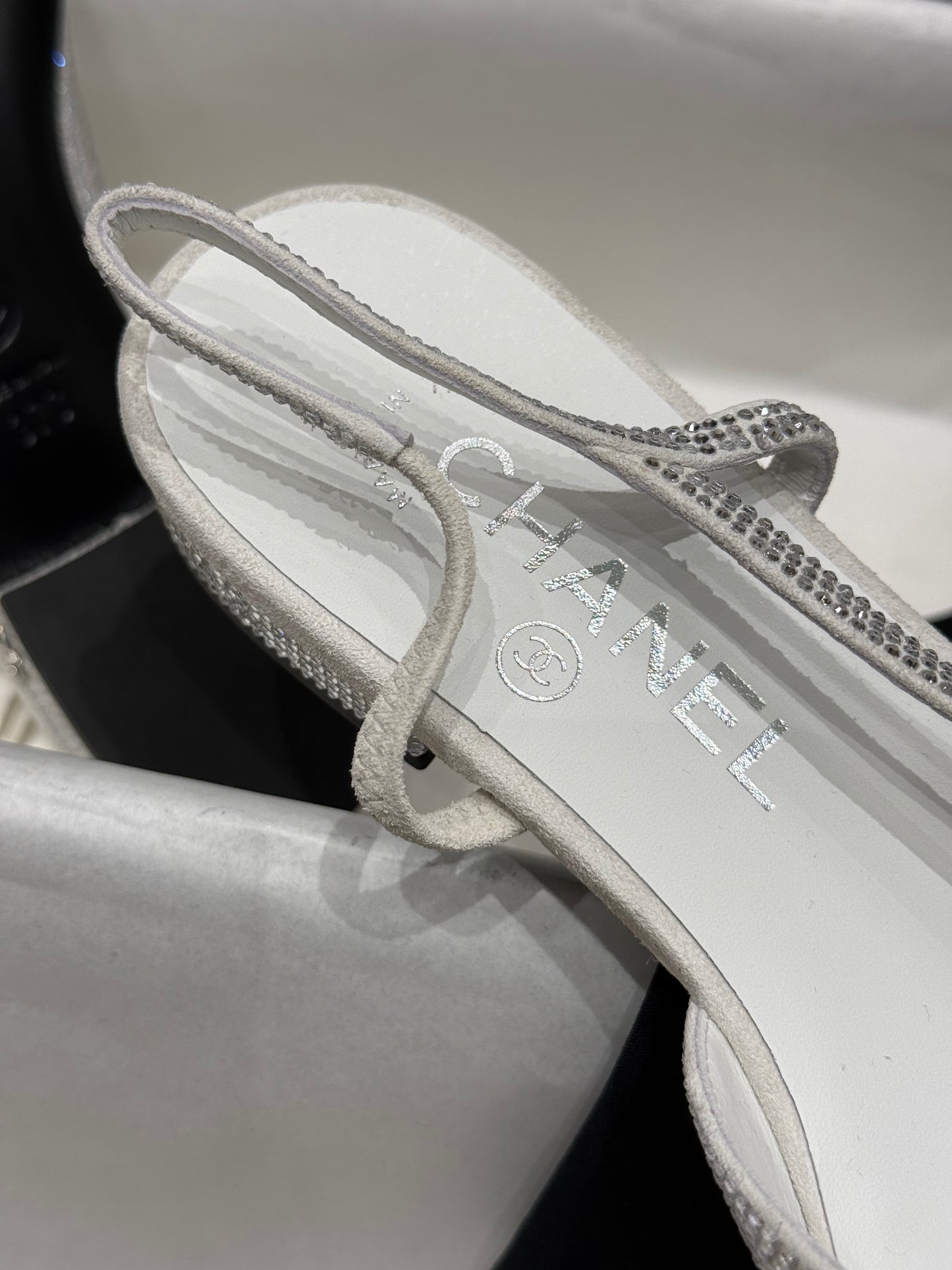 CC SLINGBACK PUMPS