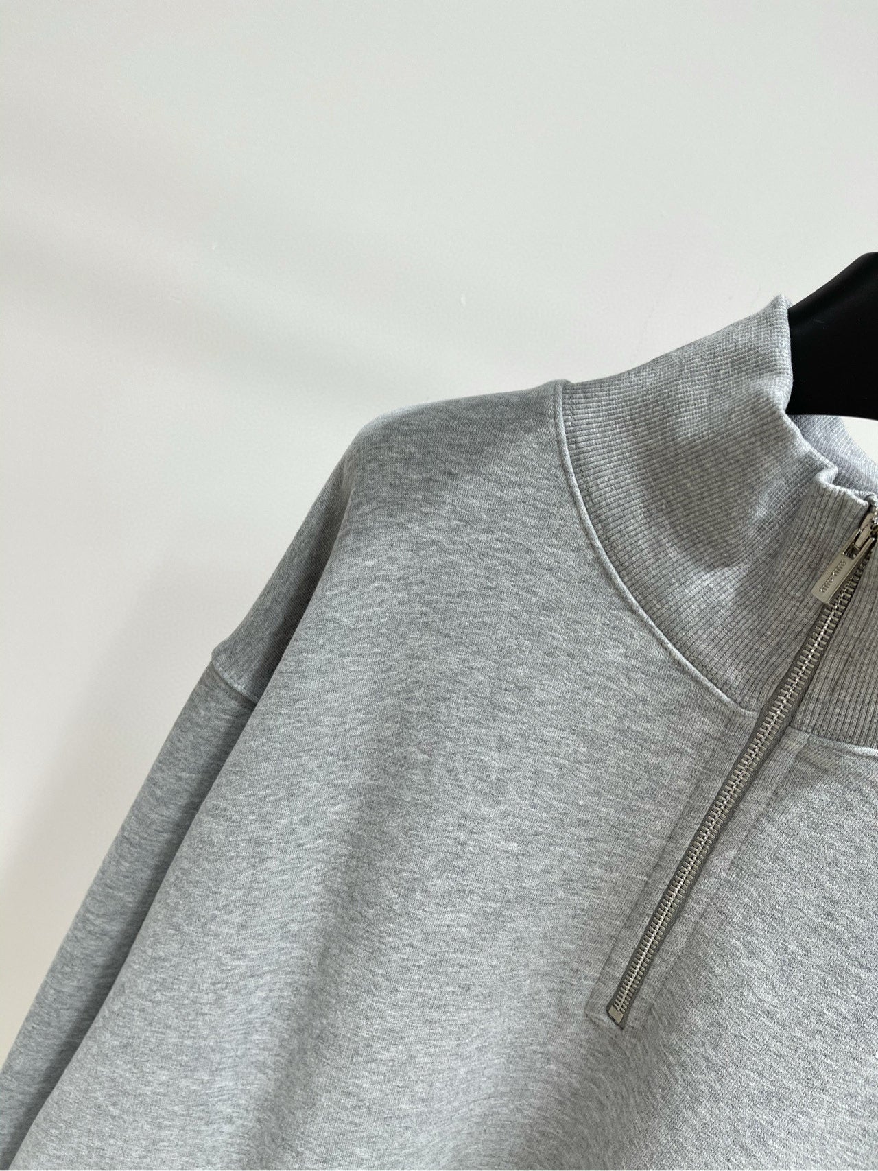MIU M ZIP SWEATSHIRT