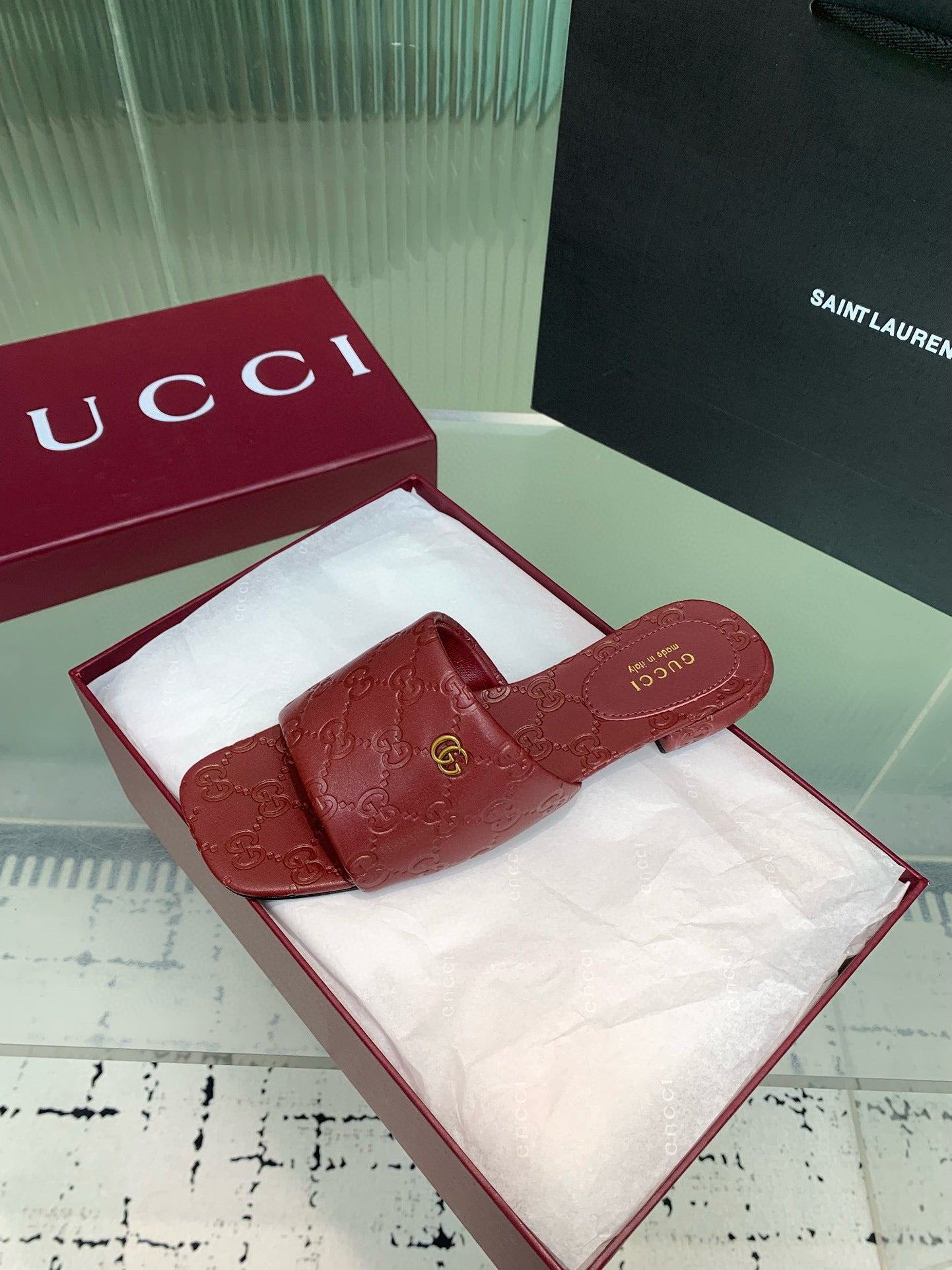 GG SANDALS