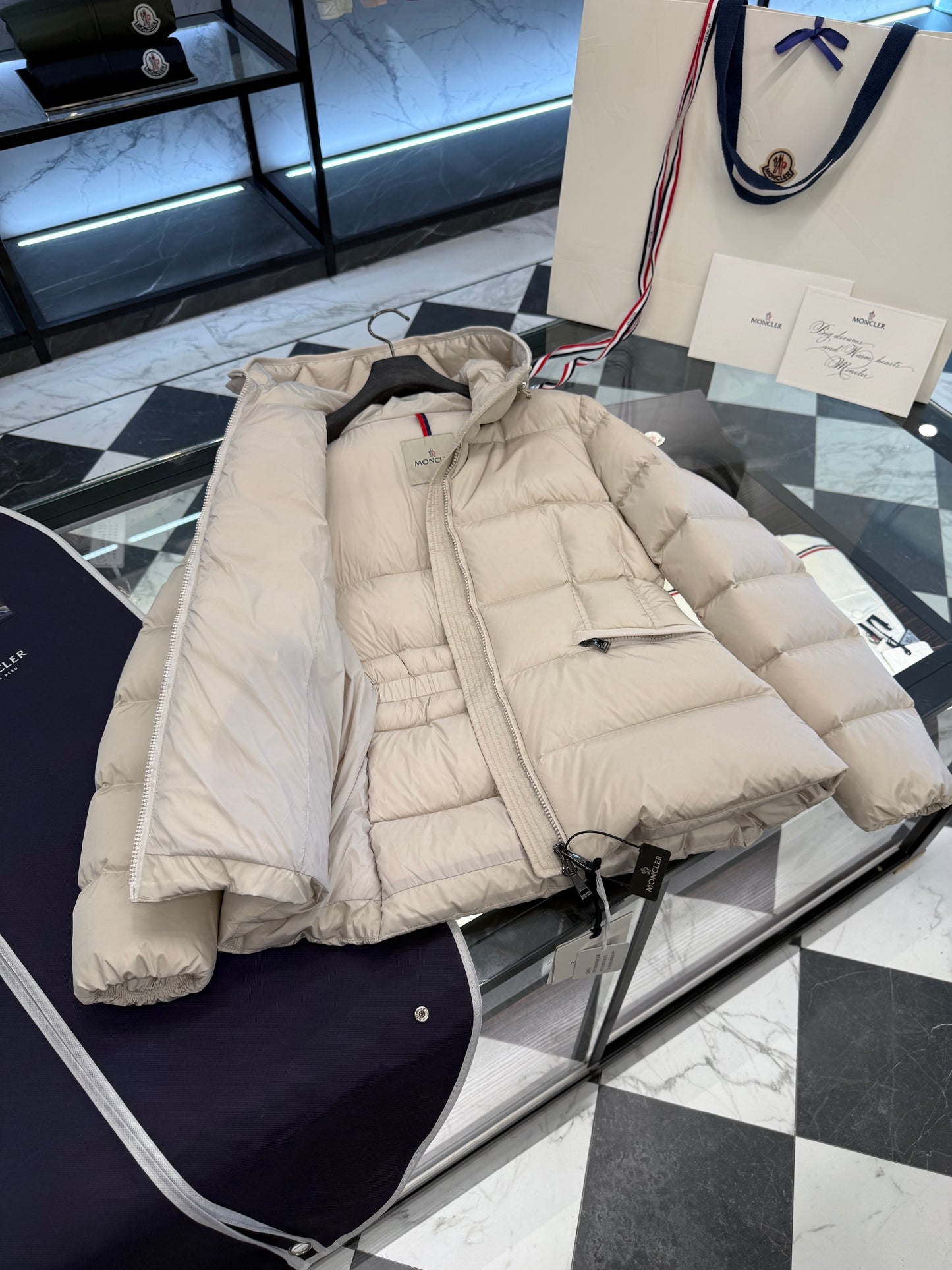 MONC AVOCE JACKET