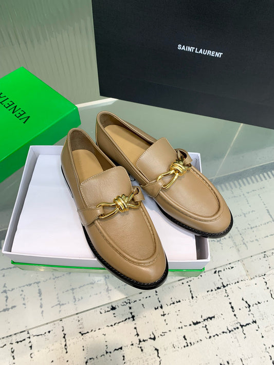 BOTT LOAFERS